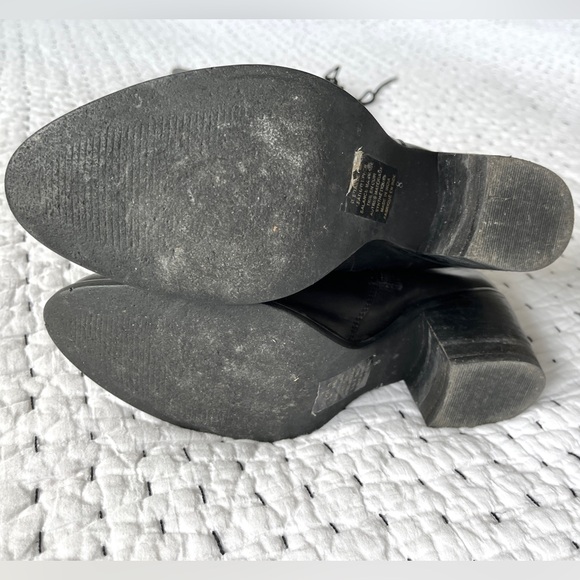 Maddison Thigh High Black Leather Boots - Picture 12 of 13